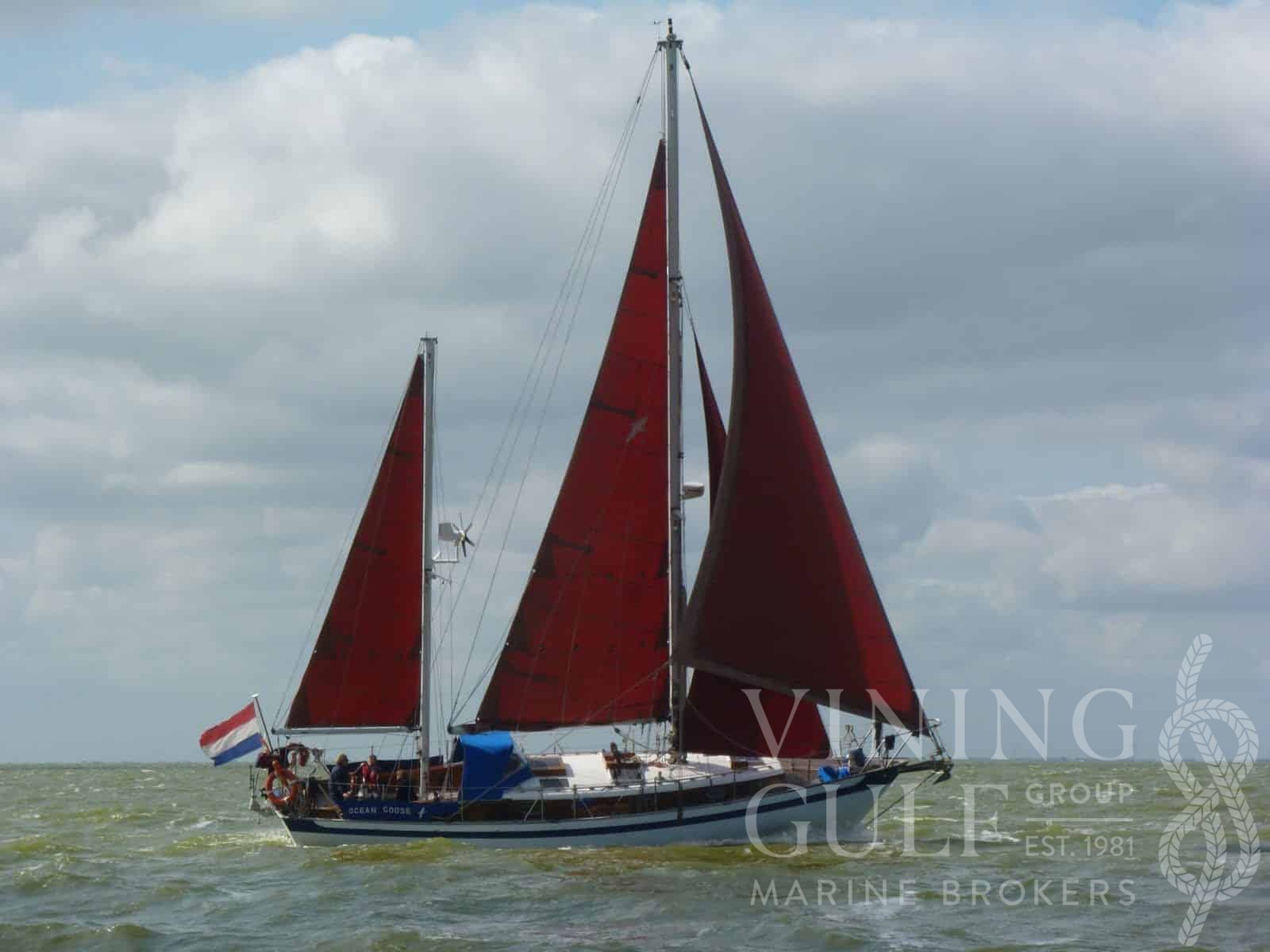 1987 Laurent Giles 44