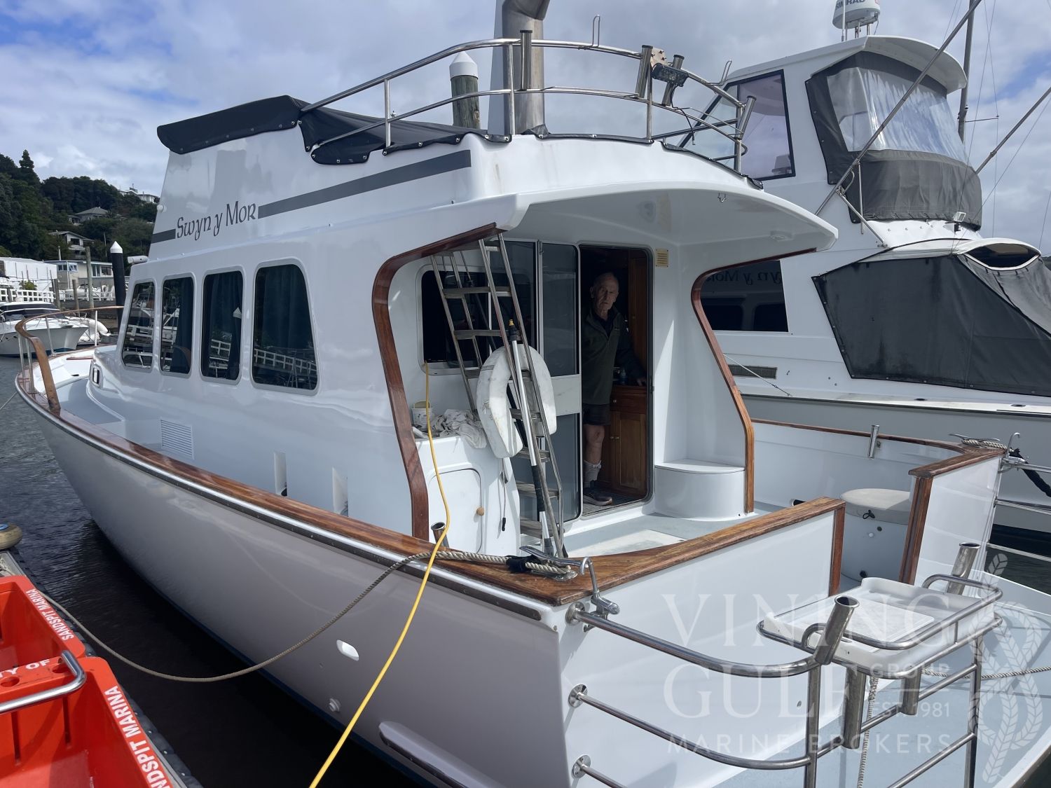 2003 Elliot 12m Semi Disp