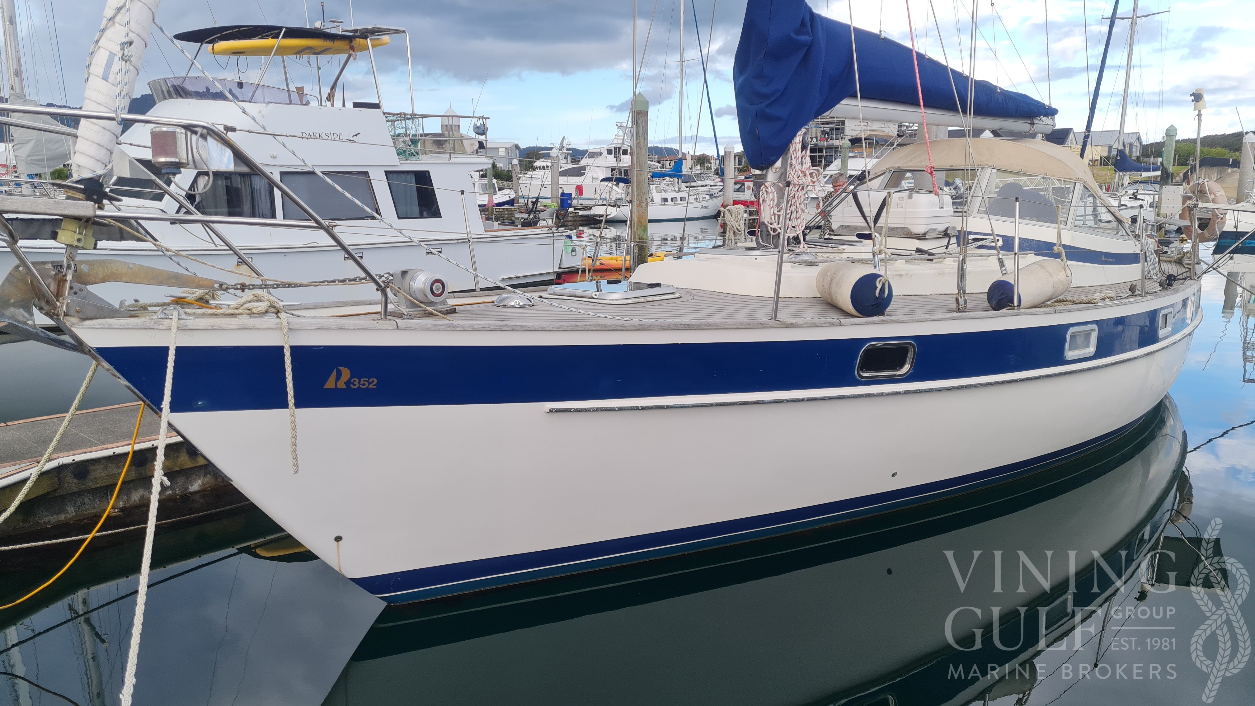 1982 Hallberg-Rassy 352 Tall R