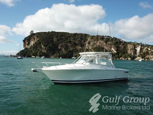 2009 Luhrs 320 Express