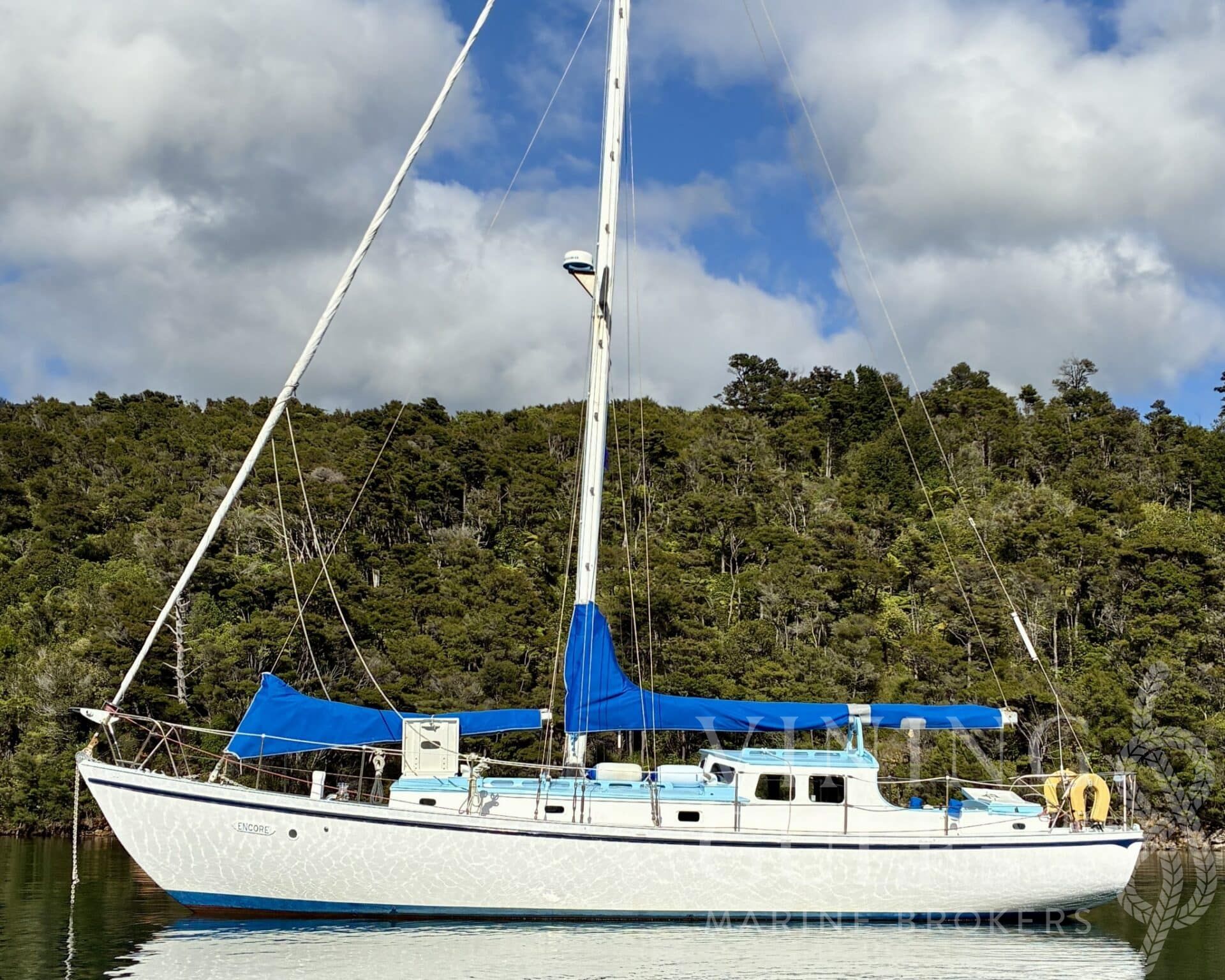 1988 Lionel Jeffcoat Cruising 