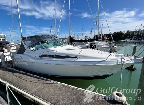 1996 Carver 310 Mid Cabin Exp
